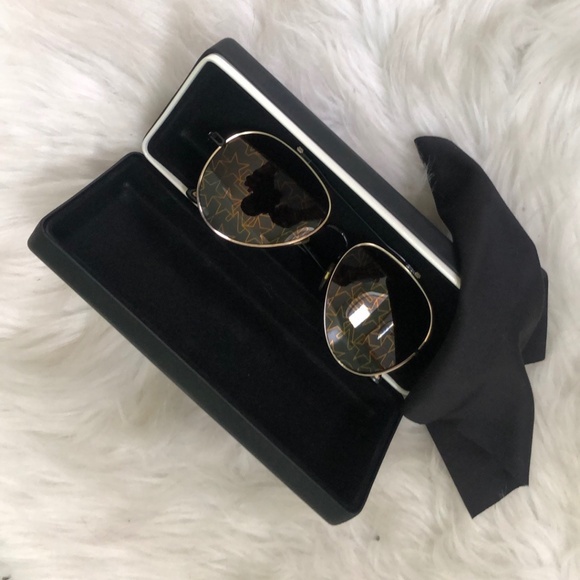 Givenchy Monogram Sunglasses W/Case - Picture 11 of 11